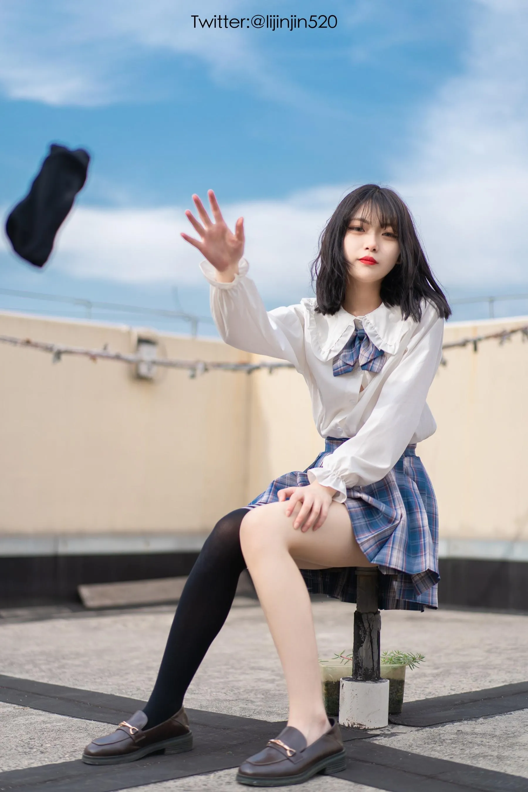 梨瑾瑾 – NO.02 户外JK [35P]插图3